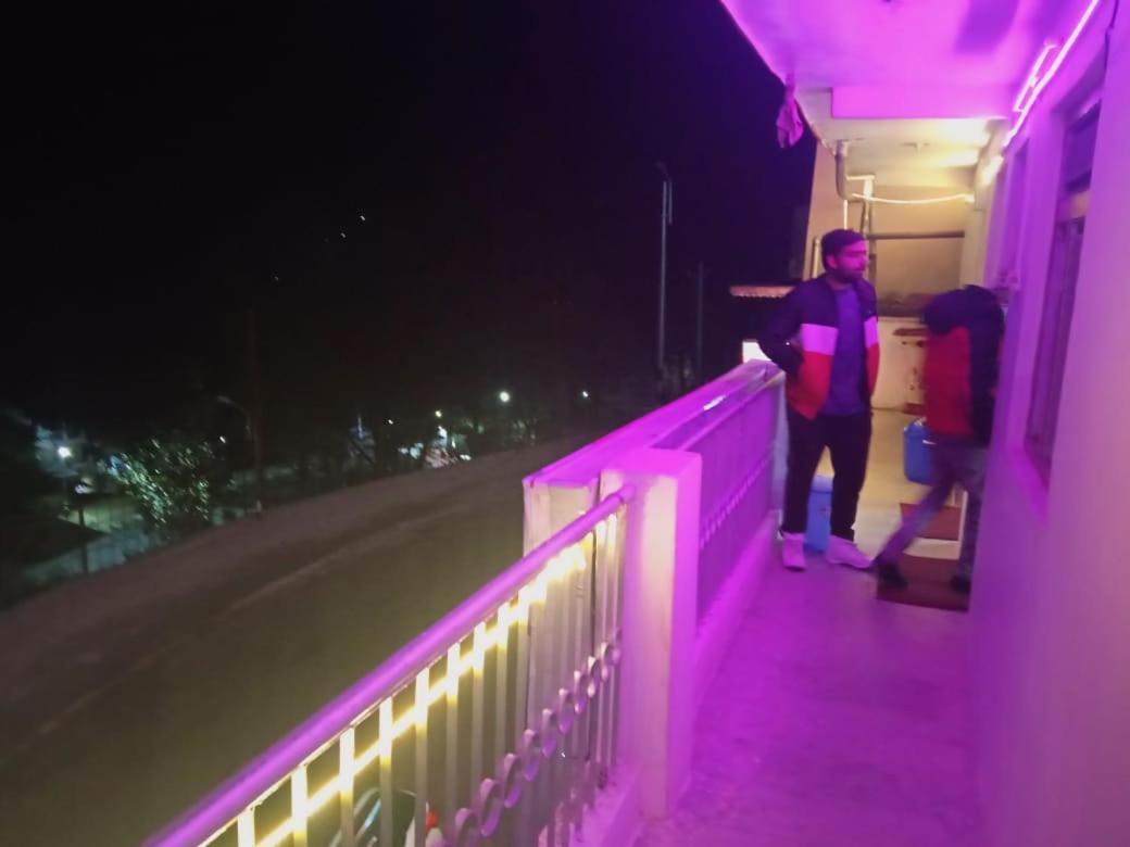 Badri Kedar Hometay Joshimath Bagian luar foto